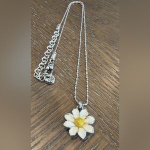 🌼 RARE BRIGHTON VINTAGE “Sunny Days” Daisy Necklace (Necklace+Pendant) 🌼